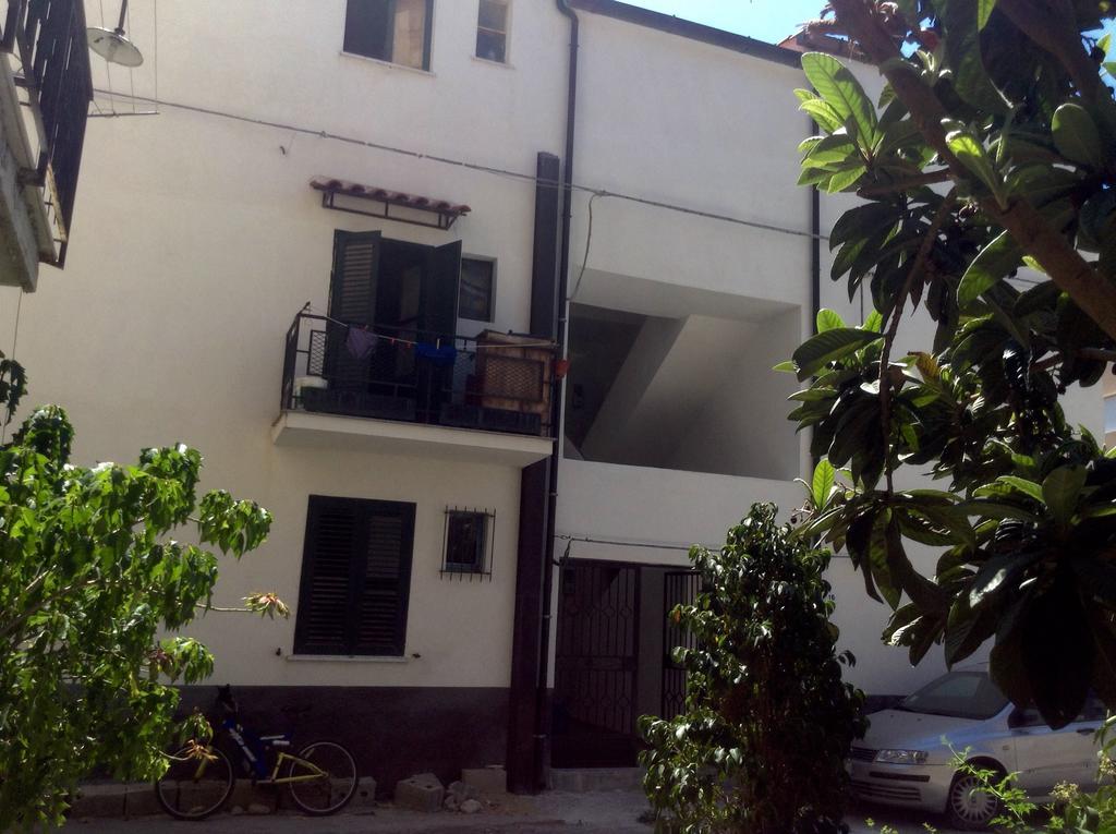 Fiordaliso Apartment Caulonia Marina Bagian luar foto